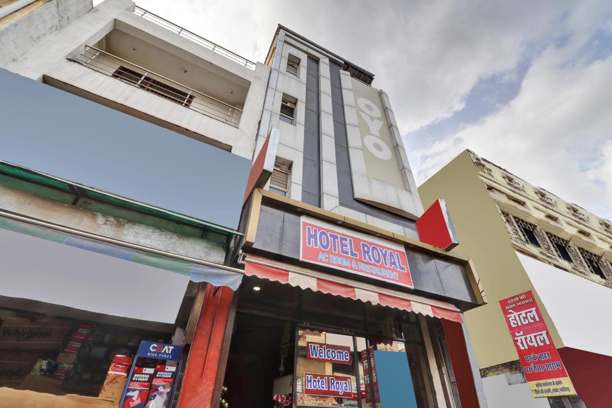 Capital O Royal Inn Near Laskar Gwalior Ngoại thất bức ảnh